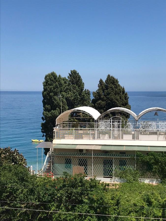 Taormina, Casa Mediterranea Sul Mare. Isola Bella. Appartement